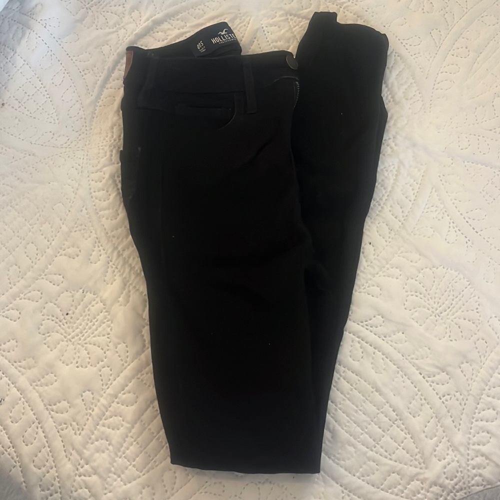 JET BLACK Hollister Skinny Jeans